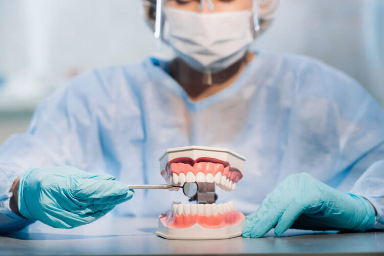 contratar un seguro dental en USA